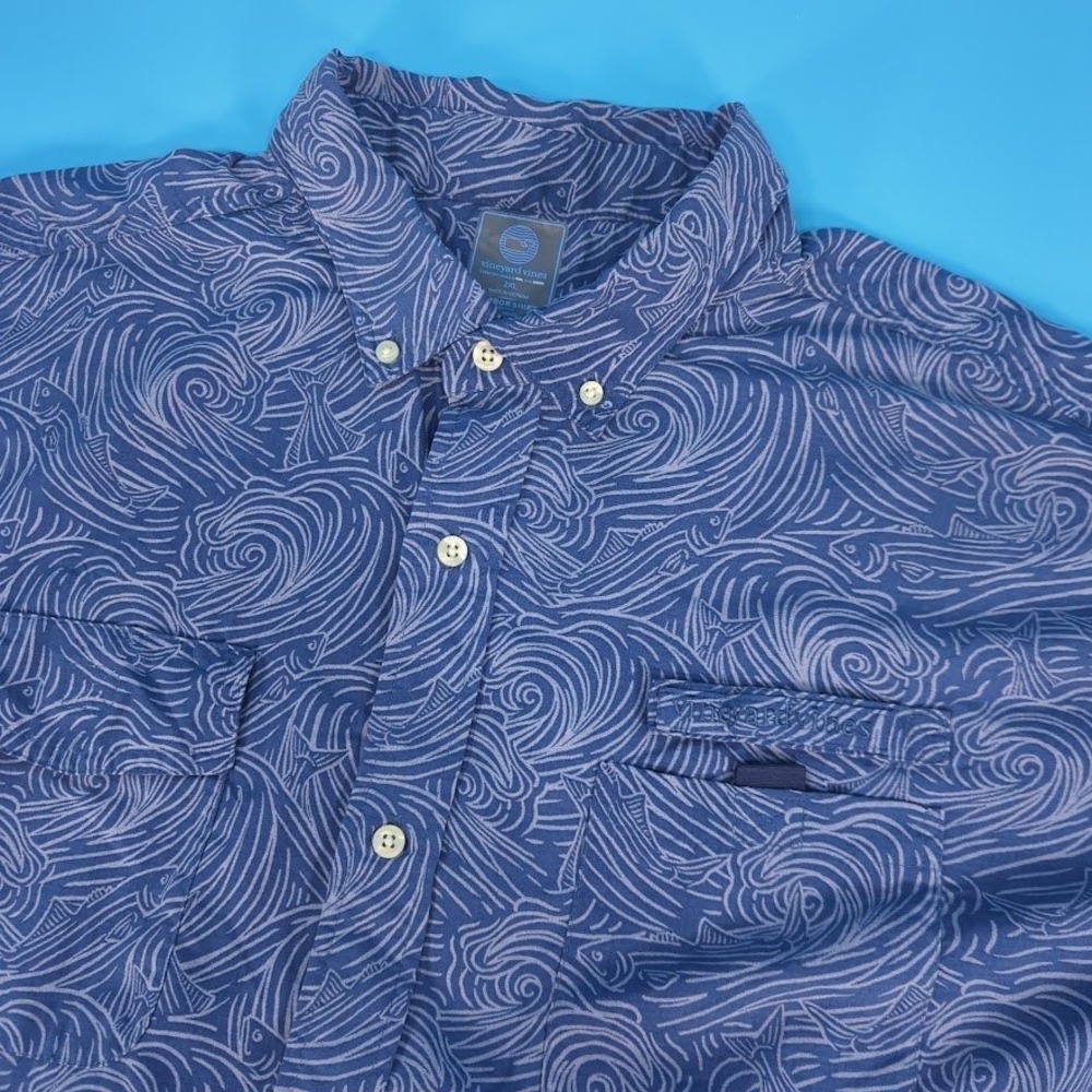 Vineyard Vines Harbor Shirt Mens 2XL Blue Wave Fish Print Fishing Button Down